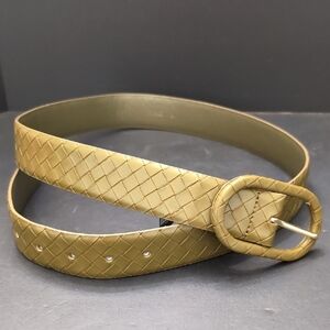 MNG Mango Women's Braided Green Belt,Size M.